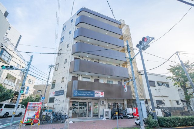 ノヴェルコート602号室 スマートな外観