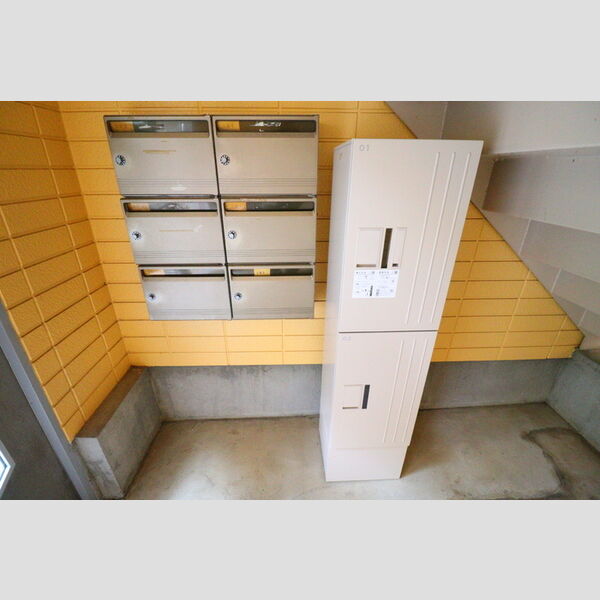 グリーンヴィレッジ　A 集合ポスト・宅配ボックス