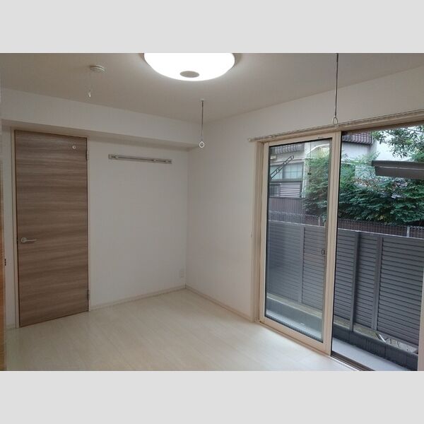 D-room西ヶ原102号室 洋室