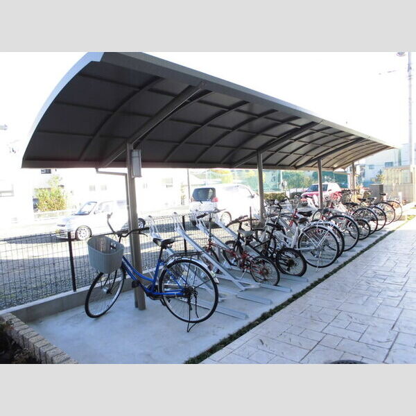 レーヴ305号室 駐輪場