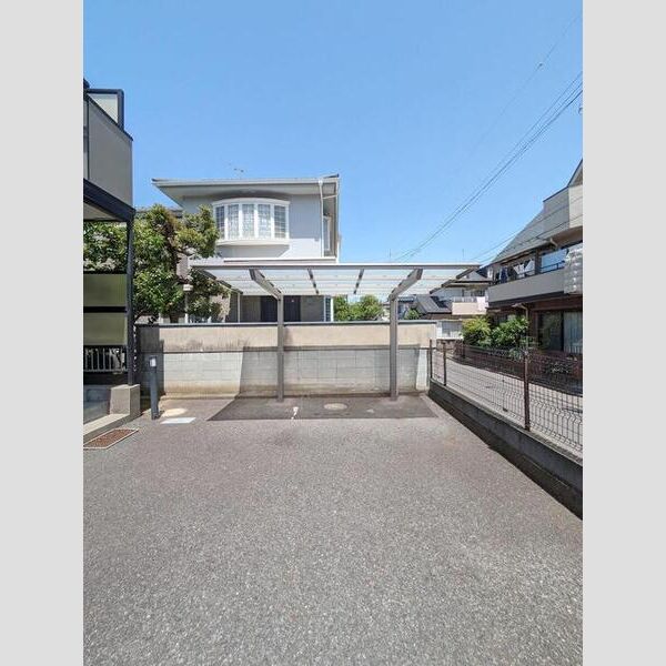 プリシェール桜坂201号室 駐輪場