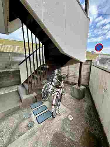 大日野ハイツ3階 階段　※2026年2月の写真