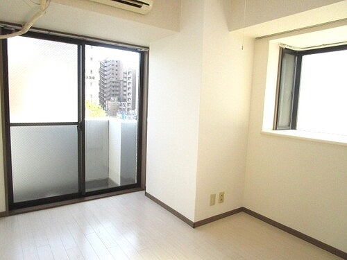 ライオンズプラザ白山 ２面採光の洋室　※前回募集時2023年9月撮影