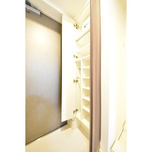 Court Blanche0102号室 内観