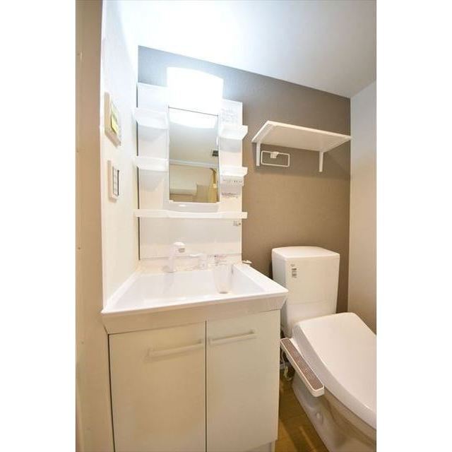 プランドール市川0202号室 内観