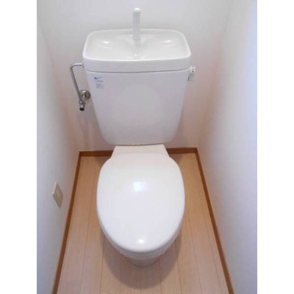 ルミエール大久保 トイレ