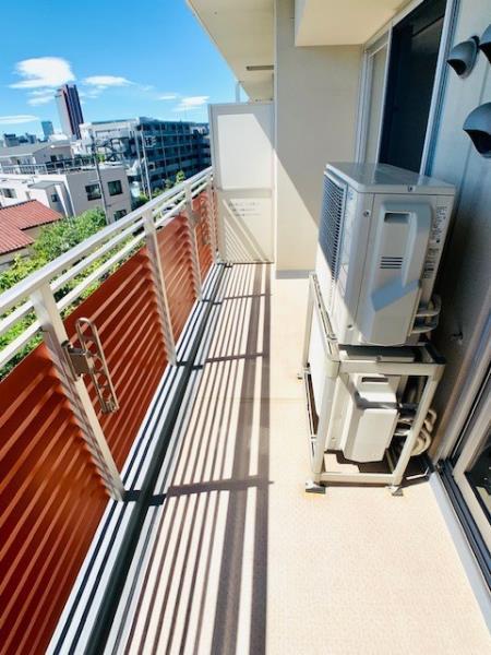 Ｂｒｉｌｌｉａ　ｉｓｔ　三軒茶屋　アイビーテラス4階 リビング