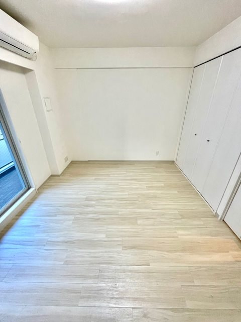 レジディア新川4階 リビング