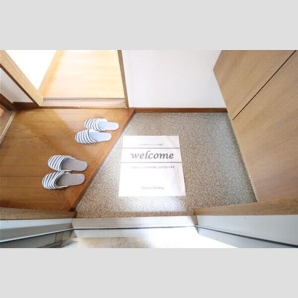 ロイヤルタウン泉　D105号室 玄関