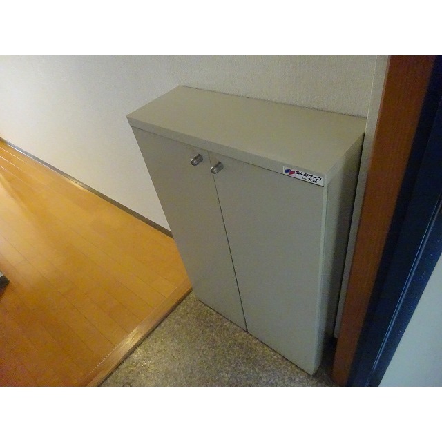 ドーチェスター大宮 シューズボックス