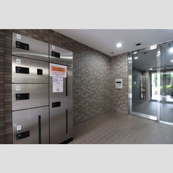 第2エコーピア0302号室 エントランス