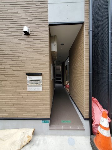 ラヴィ新小岩0101号室 エントランス
