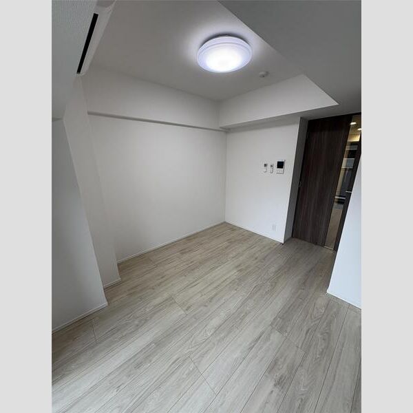 MAXIV横浜吉野町TRE605号室 リビング