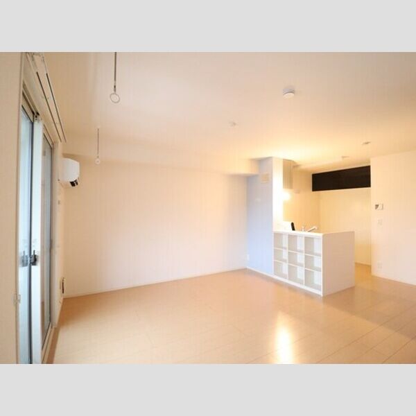 エクセレント三輪野山　Ⅰ リビング