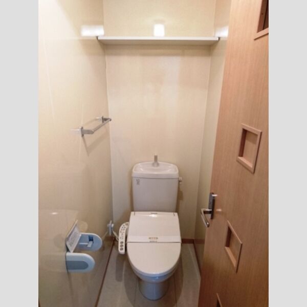 トレビナ保谷210号室 トイレ