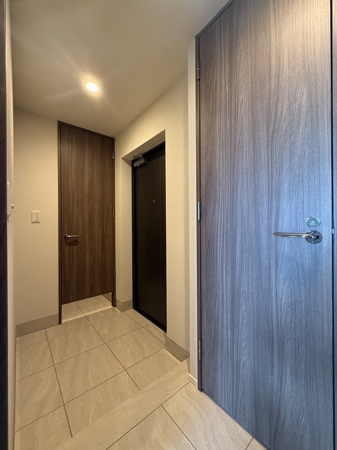 プレディアコート三軒茶屋803号室 同建物別部屋の参考画像