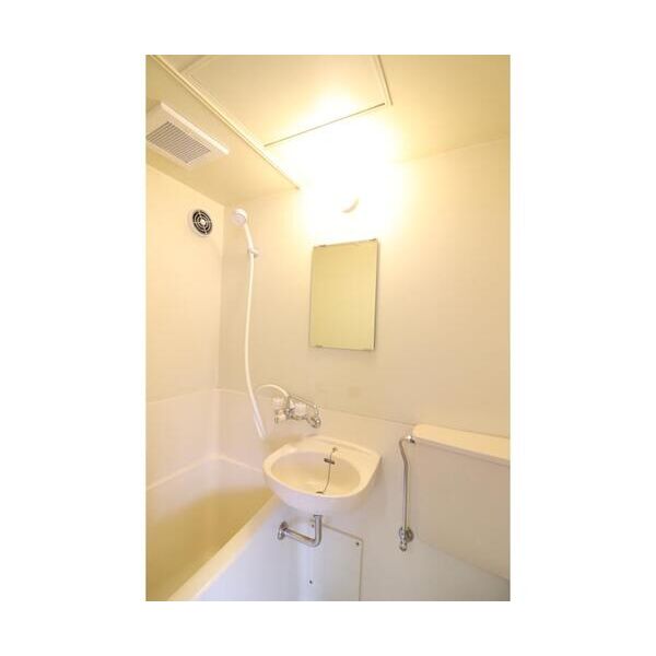 ロフティーティムール207号室 同建物別部屋の参考画像