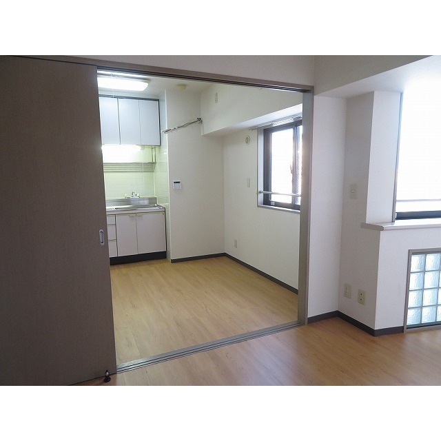 ソレイユ駒沢0601号室 リビング