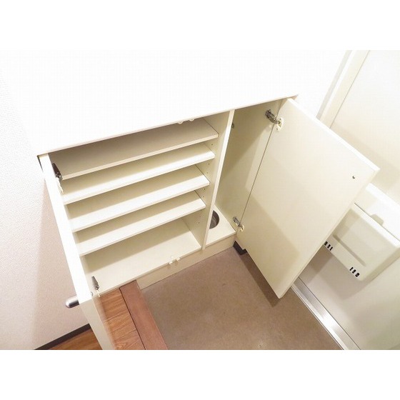 クリオ辻堂参番館0105号室 シューズボックス