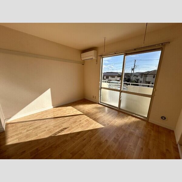 グレース田喜野井　Ⅲ番館 南側洋室