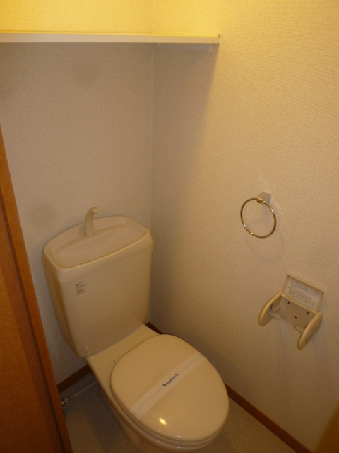 レオパレスアネックス210号室 独立トイレ