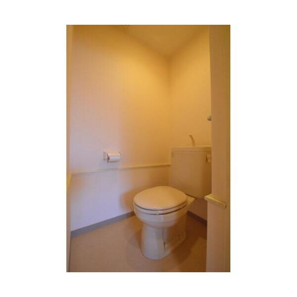 オキナマンション102号室 トイレ