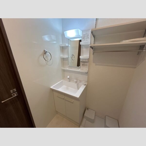 グラナーデ扇Ⅰ　A101号室 洗面