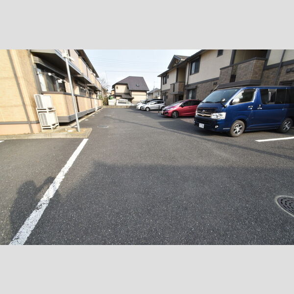 アミティエ 駐車場