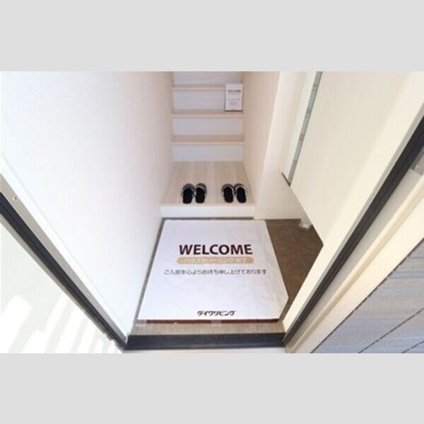 イースト・ヴィラ　Ⅱ202号室 玄関