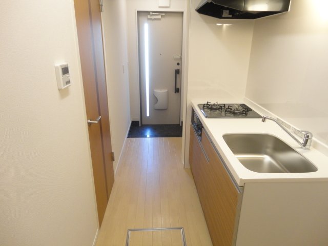 ＢＥＬＬ　ＧＲＡＣＥ（ベル　グラース） 洋室～キッチン