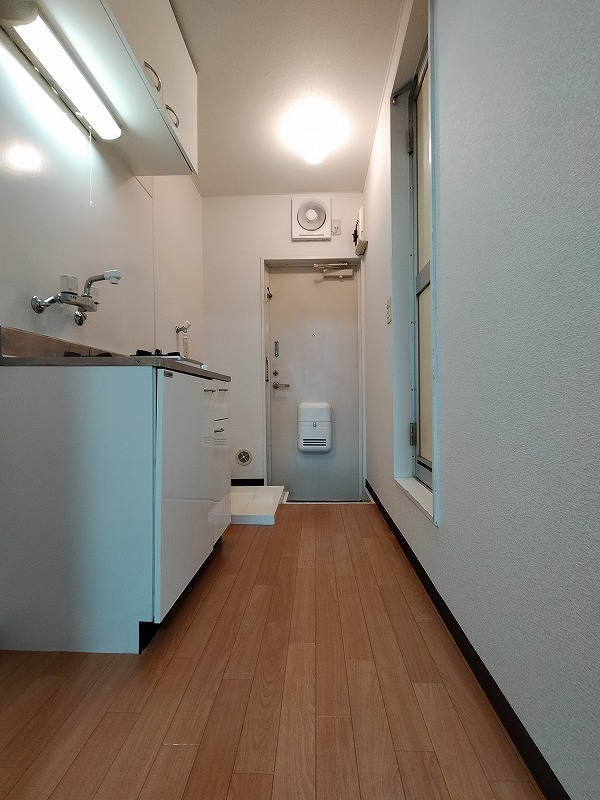 バーナルヒルズ1階 部屋その他