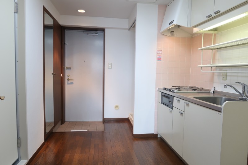 Ｔ’ｓ　ｇａｒｄｅｎ稲城4階 内観