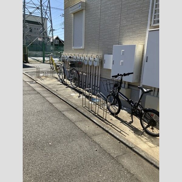ファインハウスⅡ106号室 駐輪場