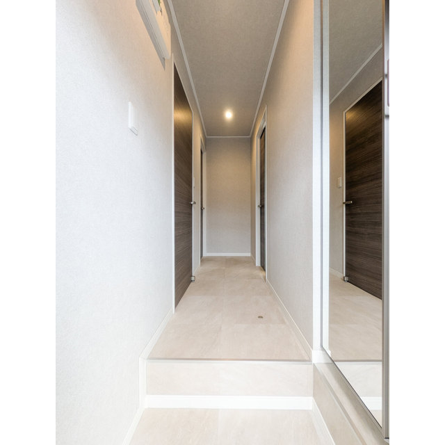 山栄ハイツ 玄関