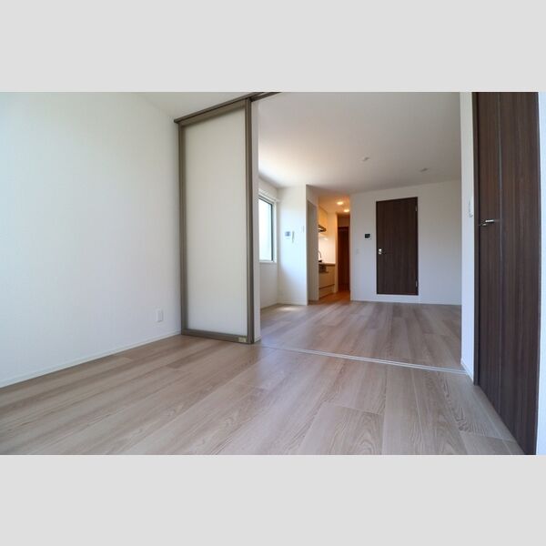 グラナーデ新宿201号室 同建物別部屋の参考画像