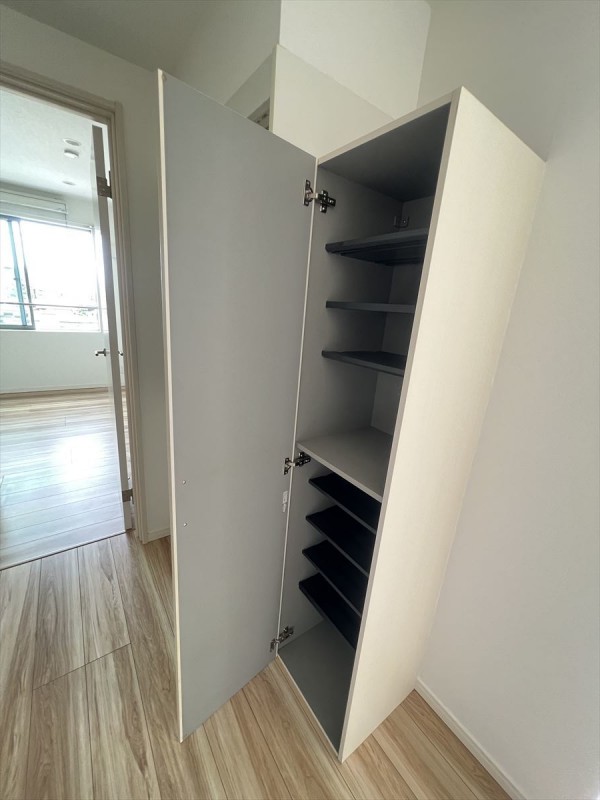 ラウレア五反野3階 玄関