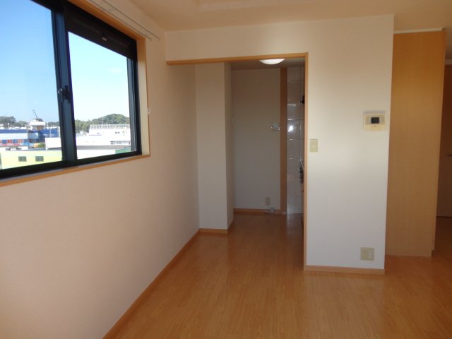 サクラスクェア203号室 リビング