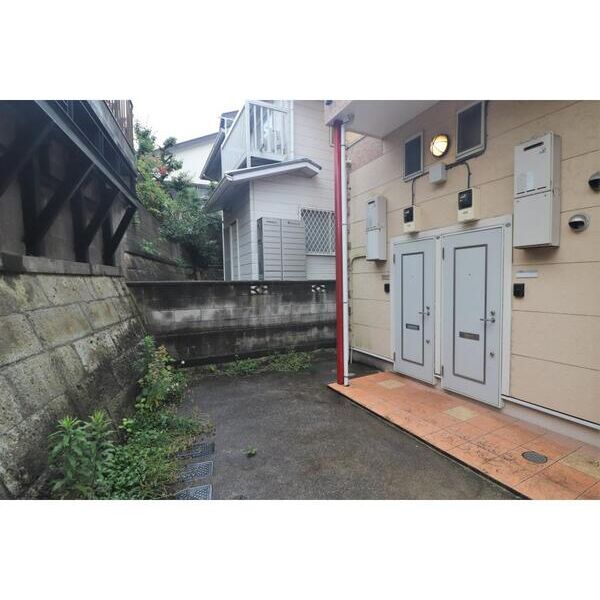 ユナイト横浜ポルトニョールの丘105号室 エントランス