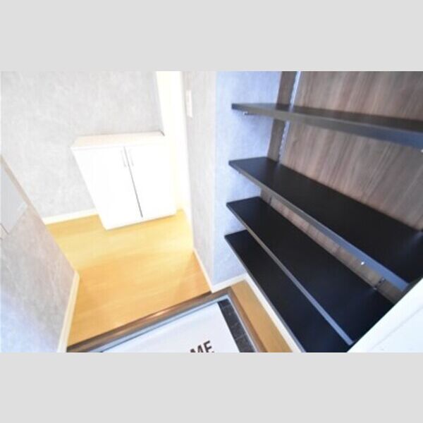 フレグランス・S　A102号室 玄関