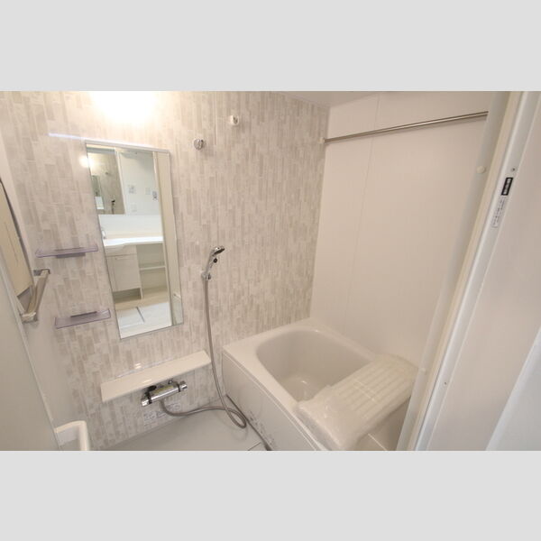 アヴァンス東日暮里 浴室