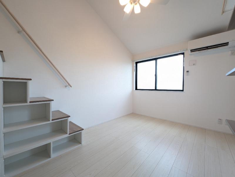 オデッセイ１０2階 部屋その他