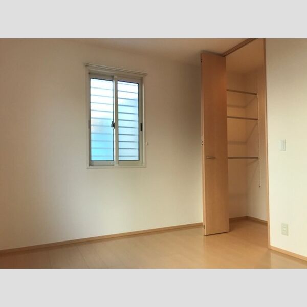 グランコート富士 洋室・クローゼット