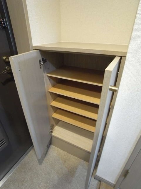 パークウェル落合 靴入