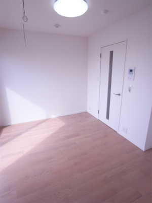 リブリ・First6階 寝室