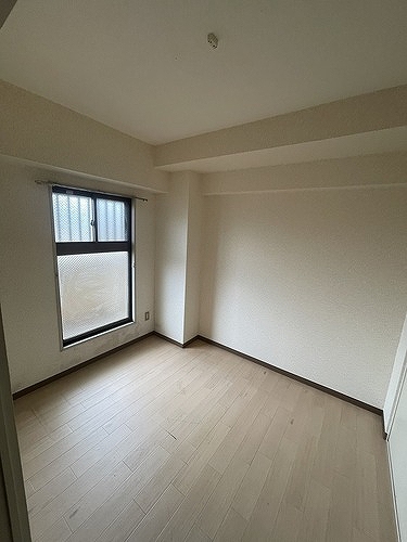 ＭＡＣ武蔵砂川コート2階 洋室２　※内装前／2026年03月撮影