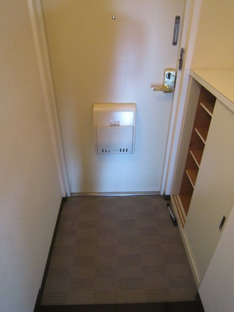 セシオン湘南0301号室 ゆったりとした玄関です