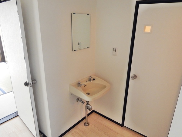 メゾンド藤102号室 洗面