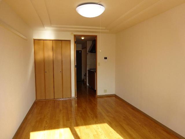 ドリーム７８ 室内