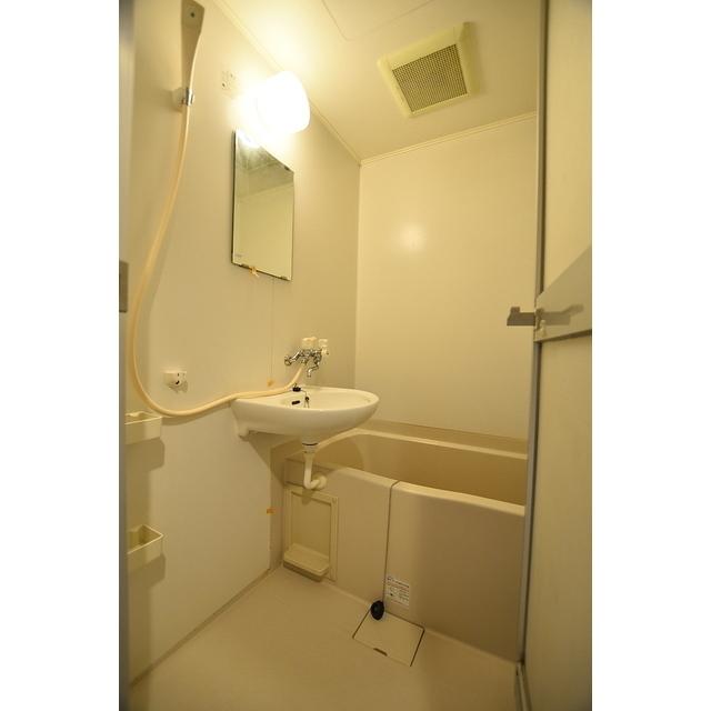 マノアコート バス