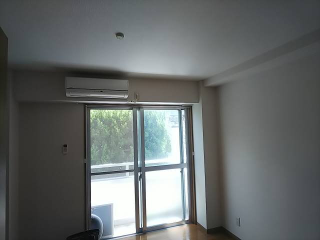 アストラコスモ新百合ヶ丘 リビング